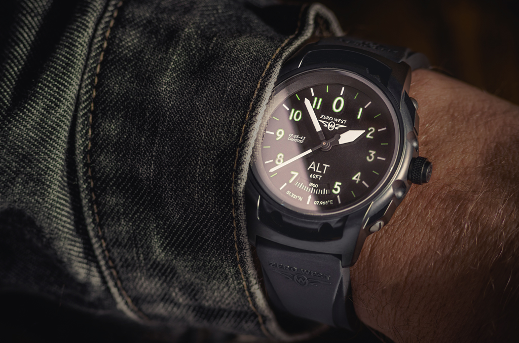 DB-1 blackout wrist shot