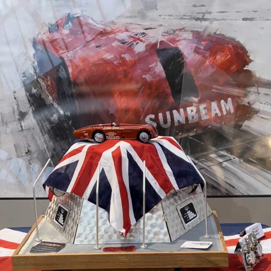 LS-2 display unit with Sunbeam painting behind