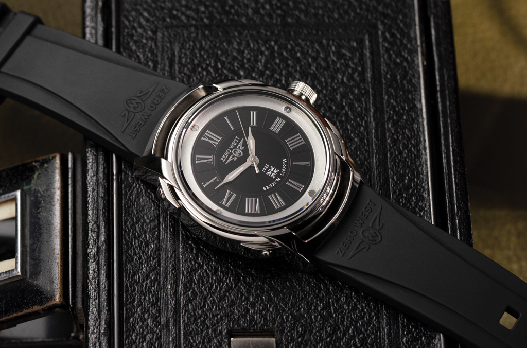 Flying Scotsman FS-1 watch on black rubber strap